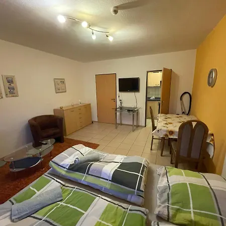 Schoene Einfache Ferienwohnung Mitten In Oldenburg Buitenkant foto