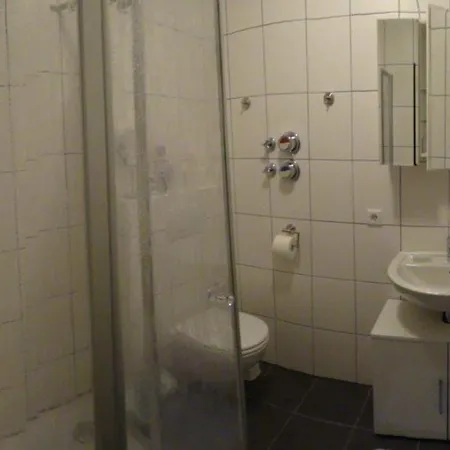 Schoene Einfache Ferienwohnung Mitten In Oldenburg Buitenkant foto