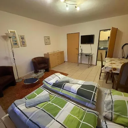 Schoene Einfache Ferienwohnung Mitten In Oldenburg Buitenkant foto